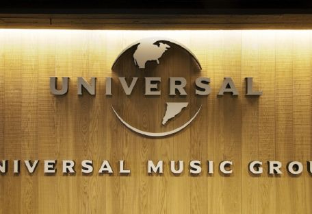 Facebook заключила соглашение с Universal Music Group