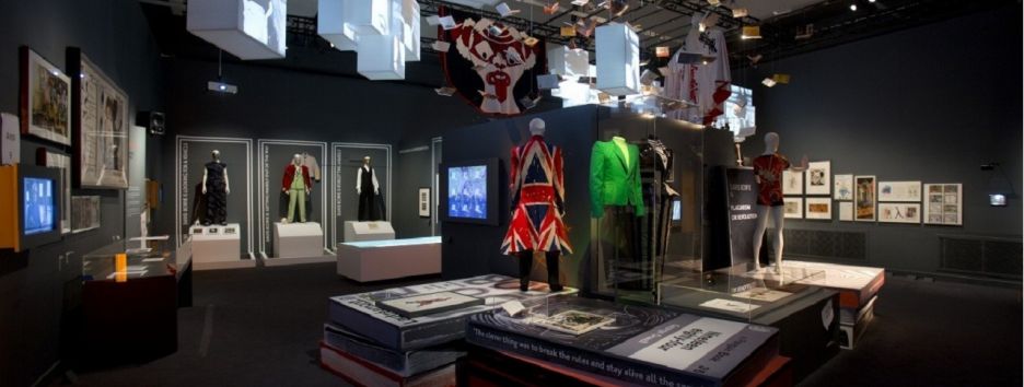 В кинотеатре «Киев» пройдет видеоэкскурсия по выставке о Дэвиде Боуи