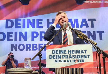 Выборы в Австрии: популист или «зеленый профессор»?