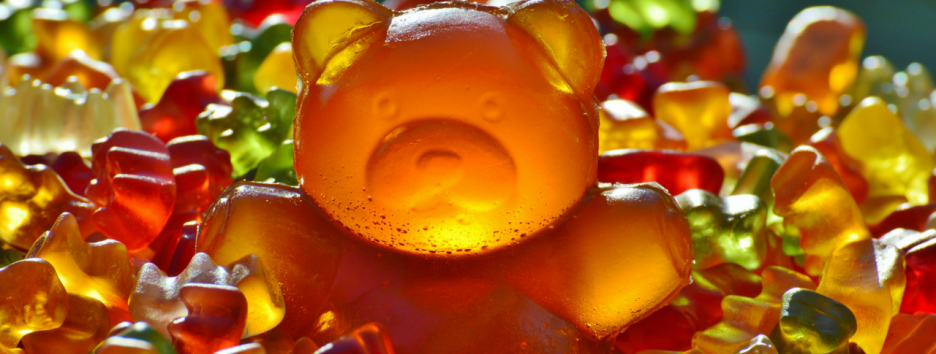 Как сахар влияет на мозг и почему не стоит есть сладости на работе