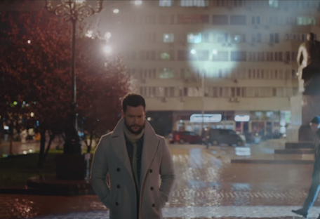 Британский певец снял в Киеве клип, который набрал 3,8 млн просмотров