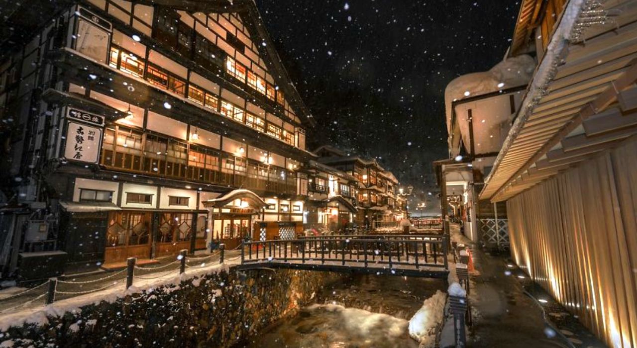 Фотограф показал красоту зимних пейзажей Японии