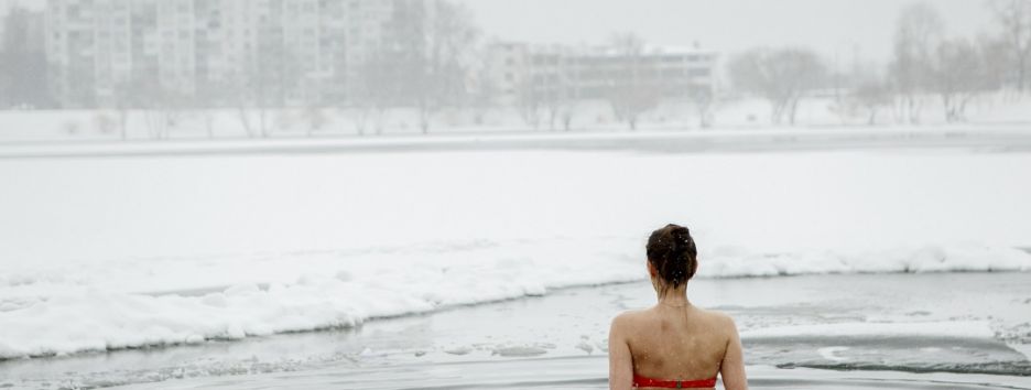 Крещение в Киеве: как верующие в Днепре купались