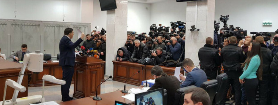 Все дела Саакашвили: где и в чем обвиняют политика