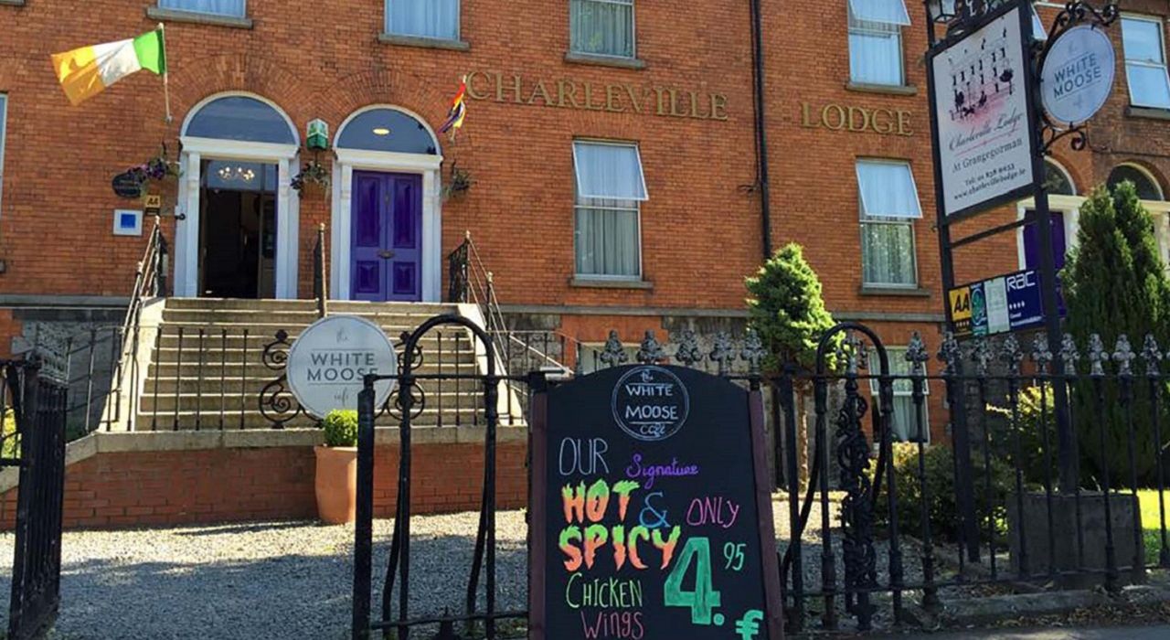 Ирландский отель запретил звездам соцсетей селиться у себя
