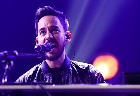 Участник Linkin Park выпустил три песни в память о Честере Беннингтоне