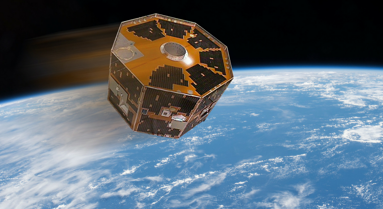 Спутник NASA, молчавший 12 лет, неожиданно вышел на связь