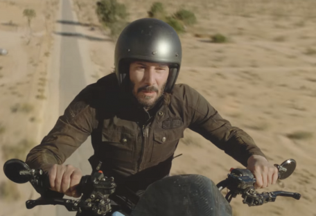 В сети появилась реклама Super Bowl с Киану Ривзом и мотоциклом