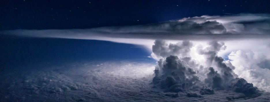 Огромное количество вирусов ежедневно “выпадает” на Землю из атмосферы - ученые