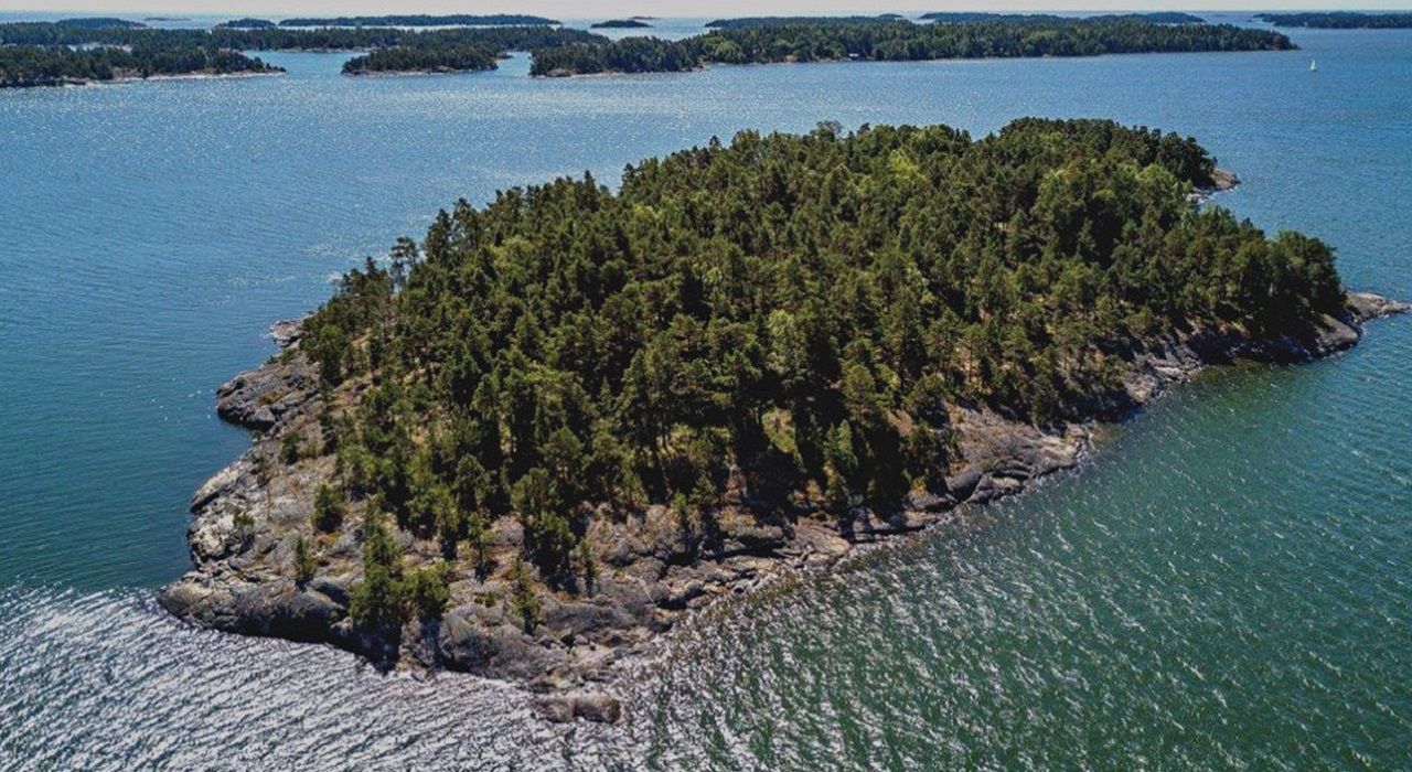 Американка купила у Финляндии остров. Он открыт только для женщин