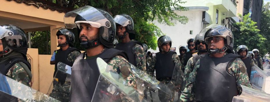 Контрреволюция на Мальдивах: райские острова погружаются во мрак диктатуры