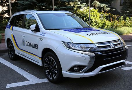 Окружение Авакова закупит Mitsubishi для полиции по завышенной цене