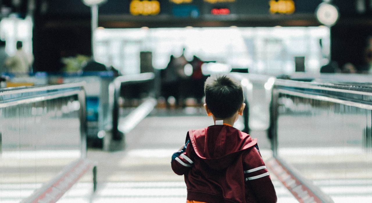 Для поездки за границу ребенку нужен будет загранпаспорт: как оформить