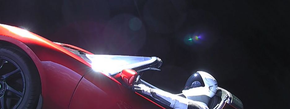 Космическое будущее Tesla Roadster предсказали на несколько миллионов лет