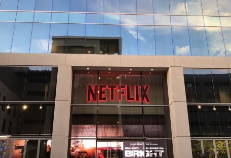 Netflix потратит на выпуск сериалов и фильмов $8 млрд в 2018 году