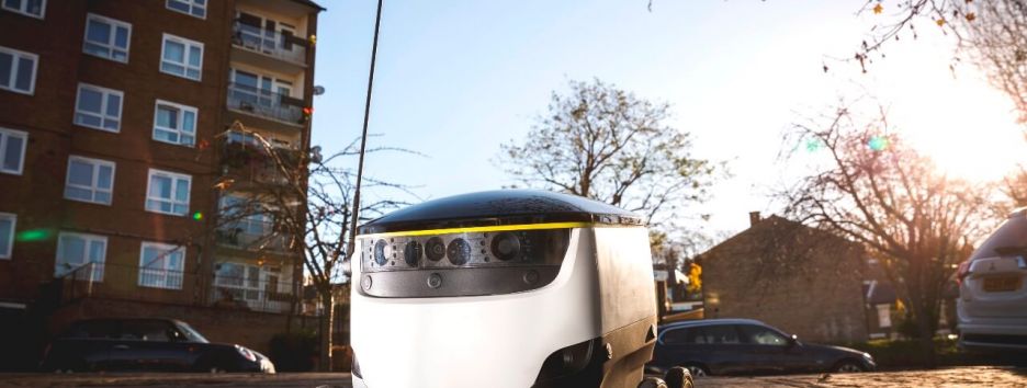 В Лондоне запустили первого робота для доставки еды