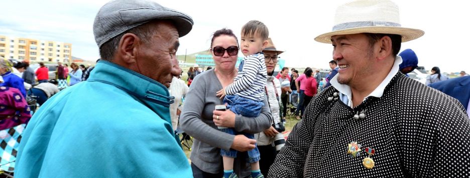 Клуб любителей фейков: почему президент Монголии стал кумиром украинских юзеров