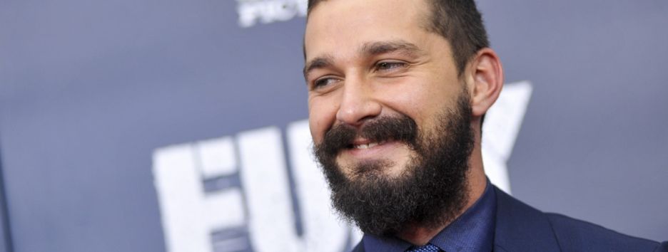 Шайа ЛаБаф исполнит роль отца в собственном байопике