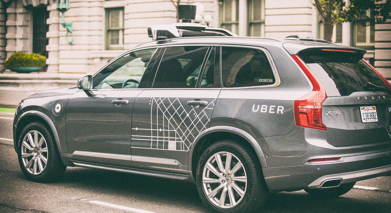 Смертельное ДТП с беспилотным автомобилем Uber: репутация автономного транспорта под угрозой?