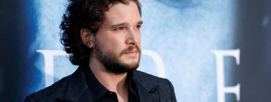 Кита Харингтона из «Игры престолов» засекли пьяным на проезжей части в Париже