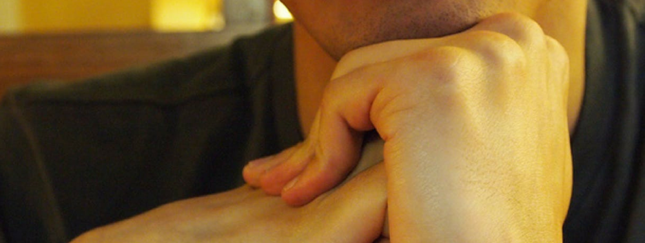 Ученые спорят о том, почему хрустят пальцы