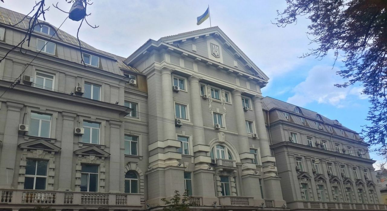 Теща главы антикоррупционного отдела СБУ купила дорогой дом под Киевом