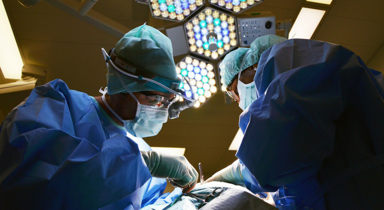 Как прошла первая в мире операция по пересадке пениса и мошонки