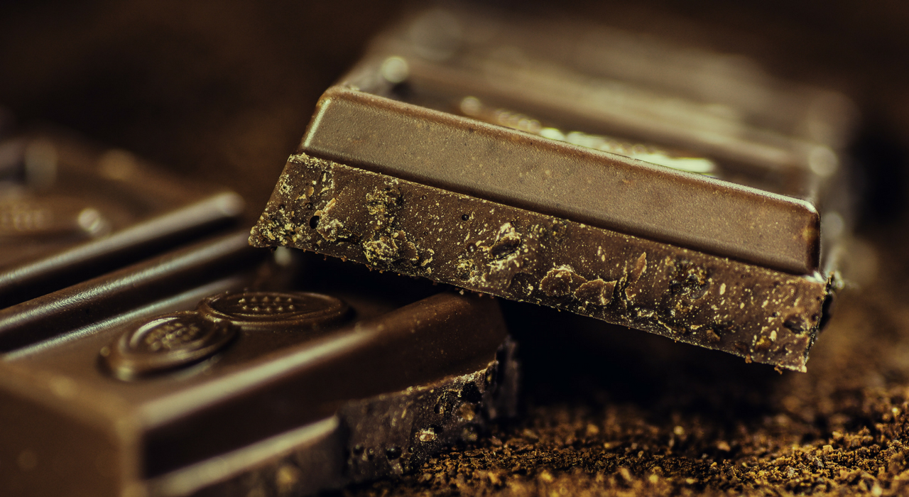 Темный шоколад смягчает стресс, улучшает память и снимает воспаление - ученые