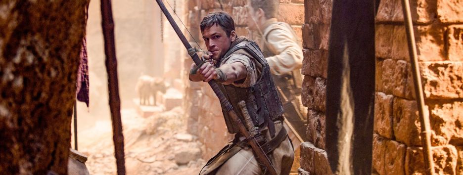 Тэрон Эджертон и Джейми Фокс в первом трейлере фильма «Робин Гуд: Начало»