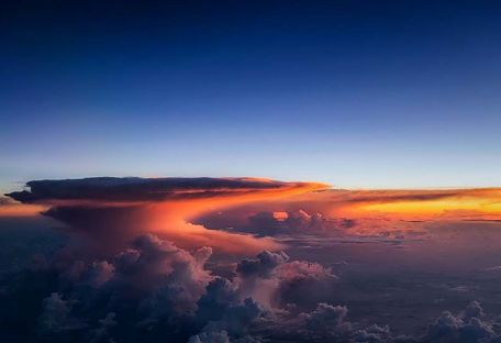 Потрясающие снимки неба глазами  пилота-фотографа