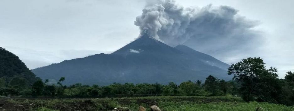 В Гватемале произошло извержение вулкана, которое унесло жизни 75 людей