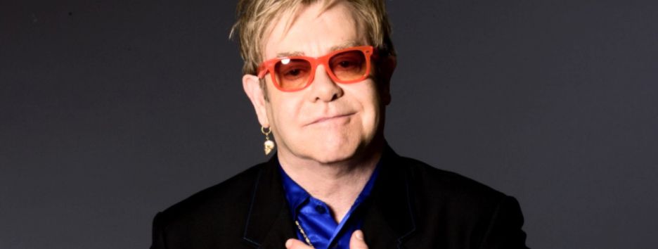 В масштабной акции «Живи на полную!» при поддержке Элтона Джона приняли участие более 7000 человек