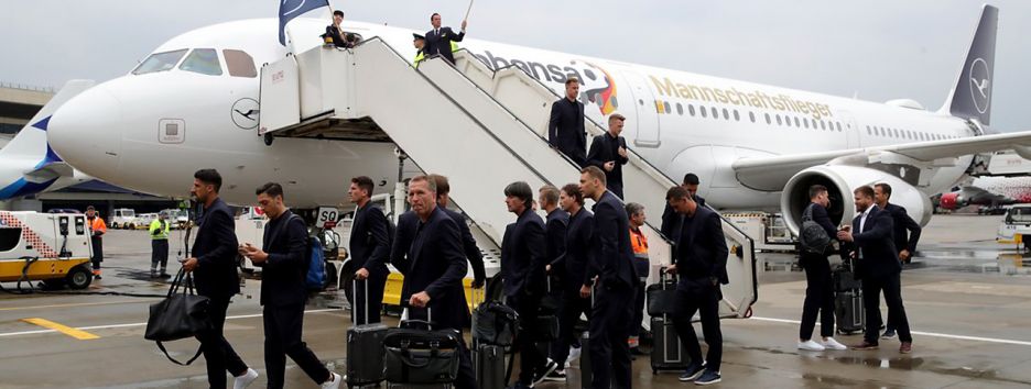 Чуть не опоздали: команды, прибывшие на ЧМ-2018 в последний момент