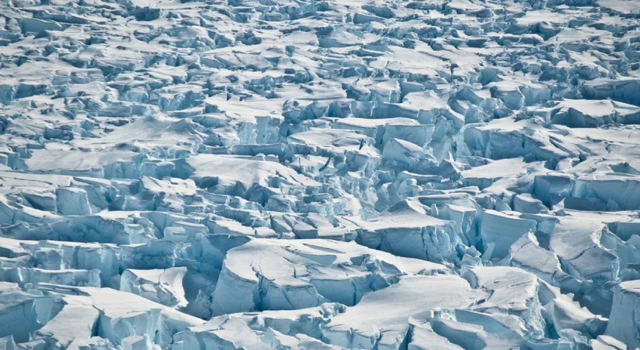 Лед в Антарктиде тает в три раза быстрее, чем 25 лет назад