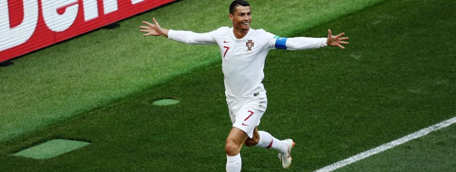 Гол Роналду и лучшие моменты матча Португалия - Марокко - 1:0