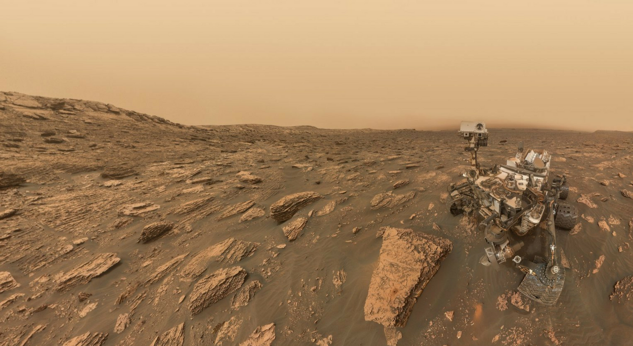 Пылевая буря на Марсе стала глобальной. Что будет с марсоходами?