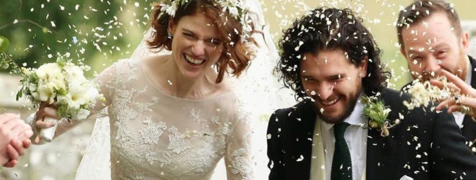 Как актеры «Игры престолов» воссоединились на свадьбе Роуз Лесли и Кита Харингтона