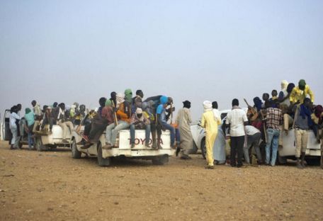 Тысячи мигрантов в Сахаре умирают от нехватки воды и еды после изгнания из Алжира