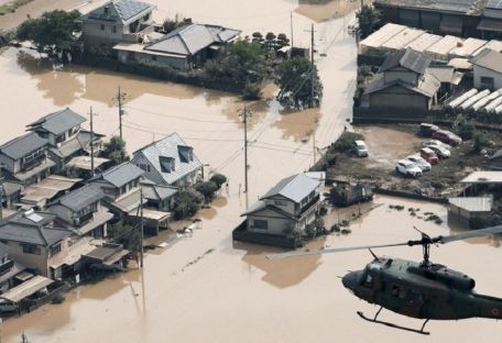 Наводнение в Японии: по меньшей мере погибло 100 человек