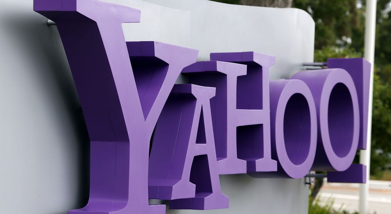 Представители Yahoo сообщили о краже данных 1 млрд пользователей