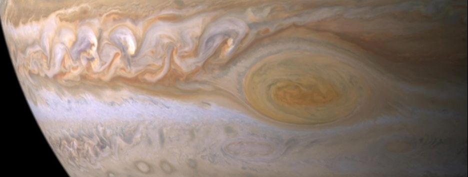 Новое фото урагана на газовом гиганте - 