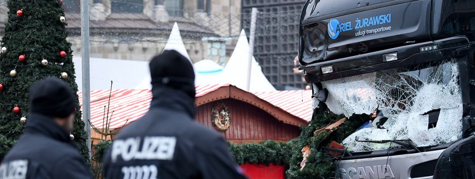 Теракт в Берлине: преступник до сих пор на свободе