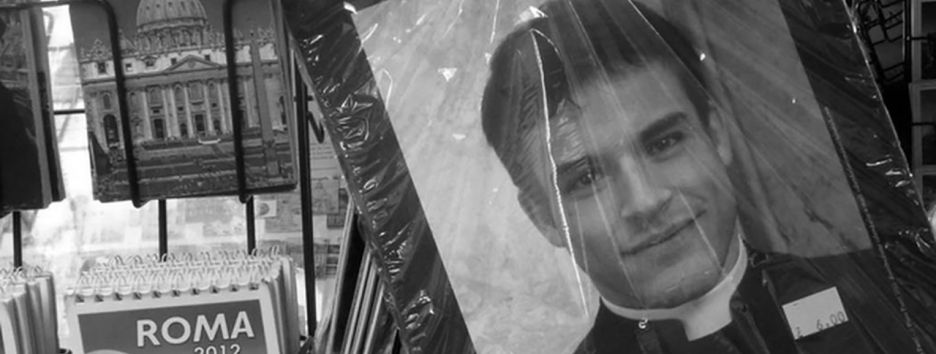 15 фотографий секси-священников Ватикана