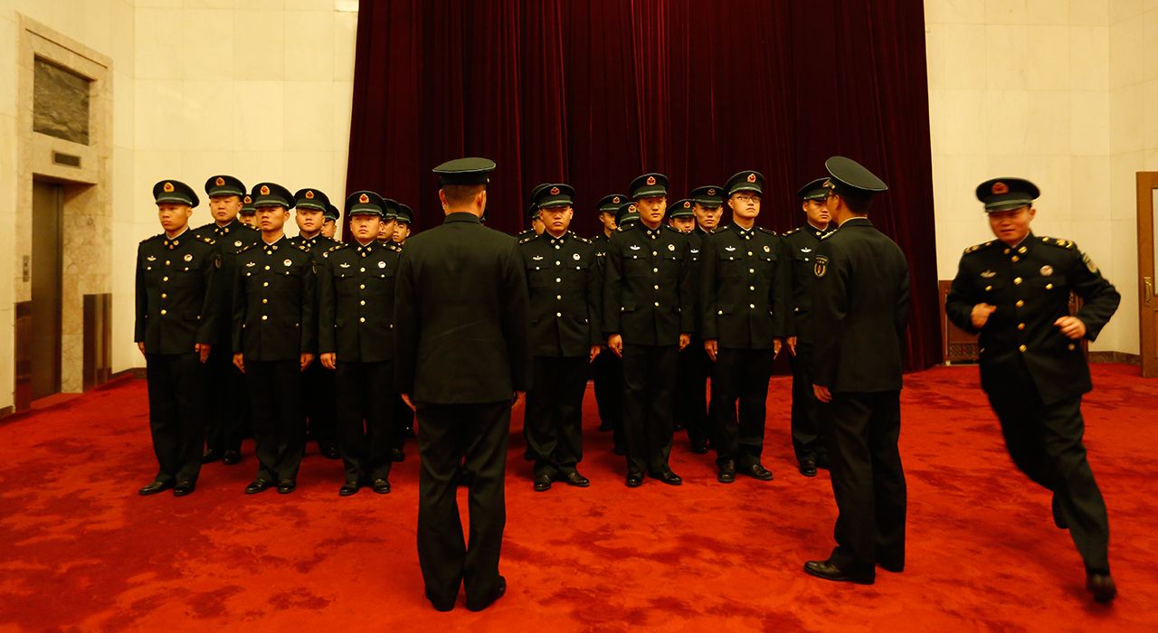 «Равняйсь – смирно!» - Китай усиливает контроль военных расходов