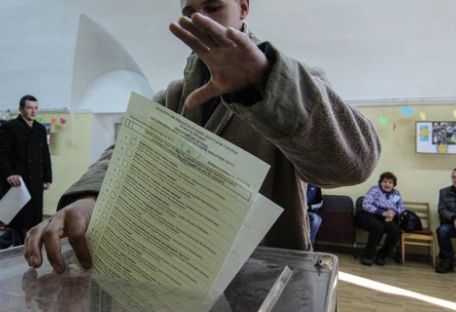 Авторитарная психология: готовы ли украинцы голосовать за Зеленского, Вакарчука и Гриценко