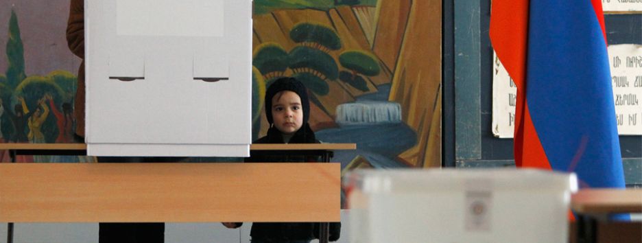 Не мытьем, так катаньем: в Армении происходит смена политического класса