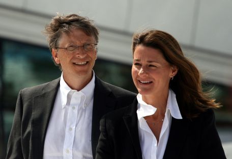 Билл Гейтс вложил $140 млн в создание имплантата для борьбы с ВИЧ