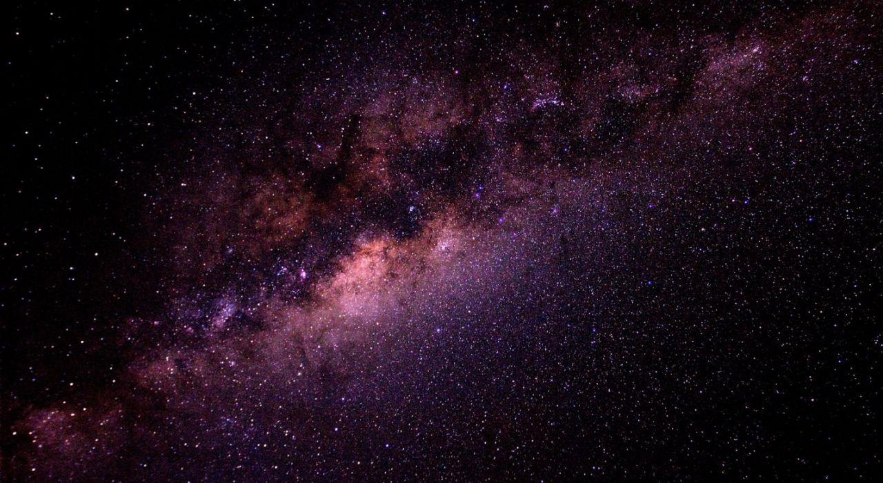Ученые доказали, что Млечный Путь ворует звезды у соседних галактик