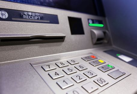 Укргазбанк приобрел 100 б/у банкоматов по завышенной цене
