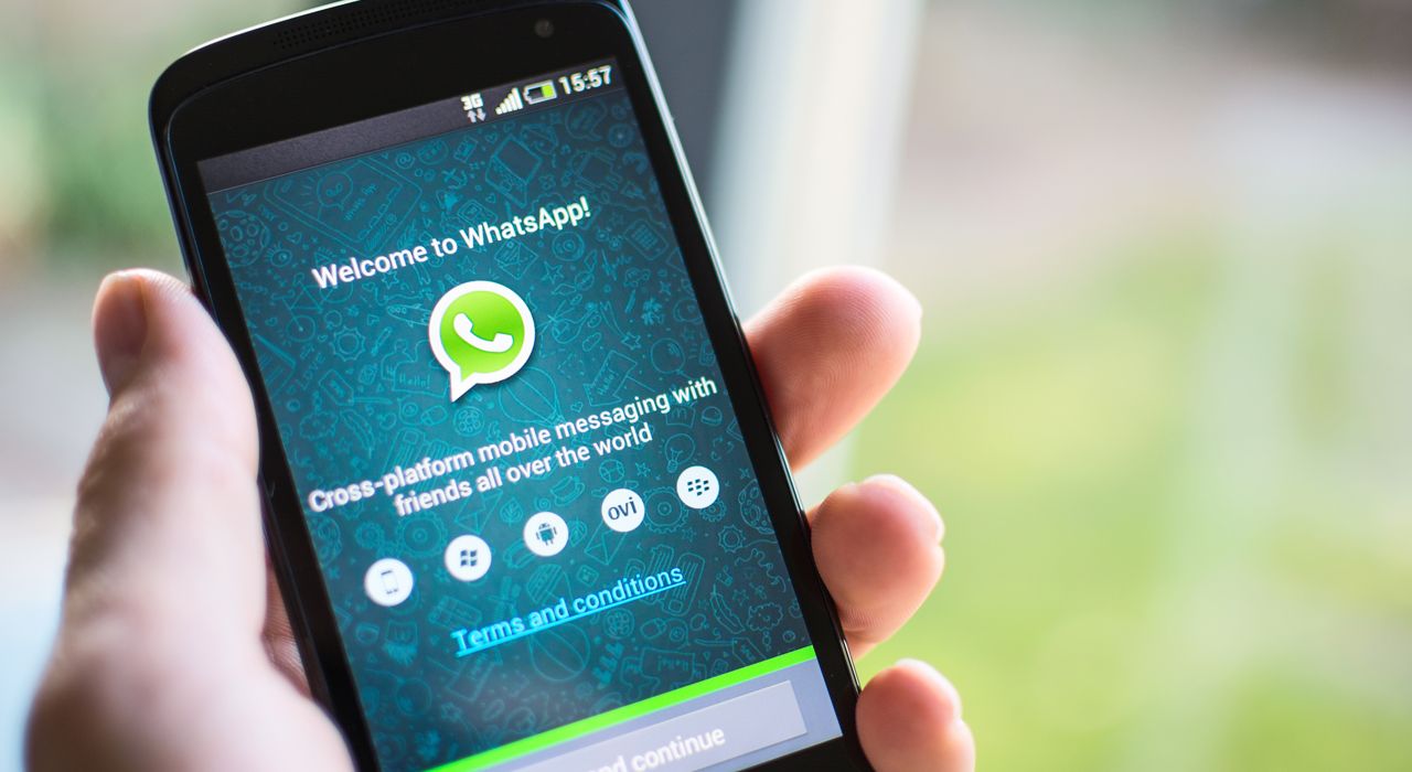 Хакеры обещают пользователям WhatsApp бесплатный интернет